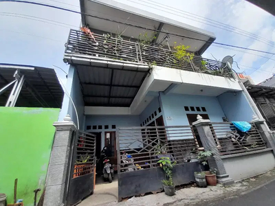 Rumah 2lantai di Mondokan Jebres Solo Surakarta