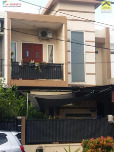 Rumah bagus 2 lantai semi furnished di Bintara Jaya Bekasi Barat