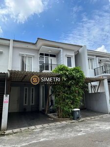 Rumah dekat Bintaro Sektor 3, Minimalis 2 lantai Cluster Pondok Betung