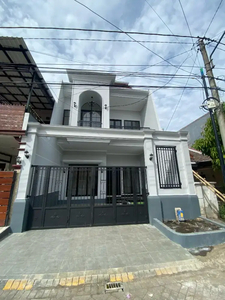 Rumah Elite Araya Blok Depan dekat Plaza Araya Malang