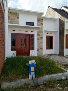 Rumah minimalis strategis kota