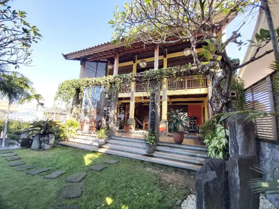 Rumah Style Villa , Tropis dan Etnis di Uma Sari - Petitenget