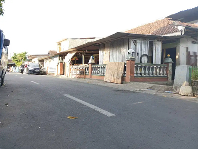 Tanah Dijual Mangku Jalan Sorosutan di Jogja Kota, 3 Menit Xt Square