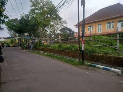 Tanah poros di Mertojoyo dekat Taman Merjosari Kota Malang