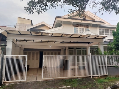 Disewa Rumah Rapih, Furnished, terawat siap huni, lokasi strategi