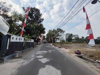 Dekat Jogja Bay, Jl. Raya Tajem Maguwoharjo, 2 JUTAAN