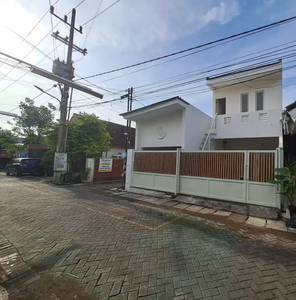 Di jual Rumah Kost Baru dekat Unair