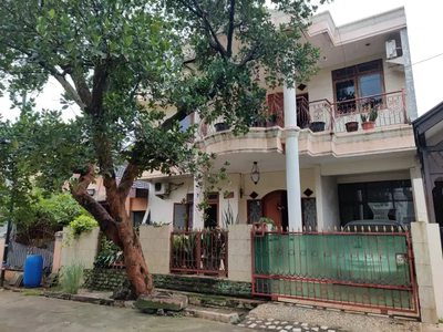 Dijual Murah Rumah 2 Lantai di Perumahan Pondok Cibubur
