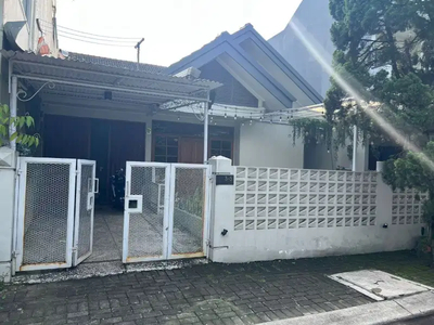 Dijual Murah Rumah Lama Di Mekarwangi Singgasana Bandung