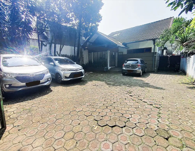 Dijual Murah Rumah+Paviliun HITUNG TANAH di Jl.Jurang, Sayap Sukajadi