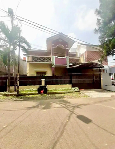 Dijual Rumah di Area Tanah Kusir, Kebayoran Lama, Jakarta Selatan
