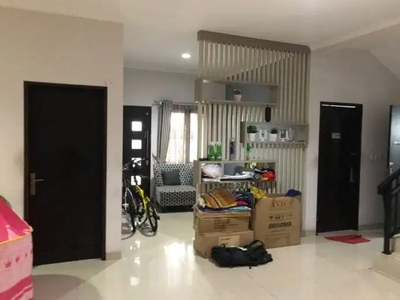 Dijual Rumah di Arteri Pondok Indah, Kebayoran Lama, Jakarta Selatan