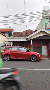 Dijual rumah hitung tanah di raya galunggung Malang