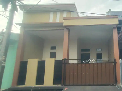 Dijual rumah modern minimalis baru selesai renov di Sepatan Tangerang