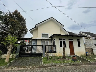 Dijual rumah modern minimalis di Lowokwaru Kota Malang