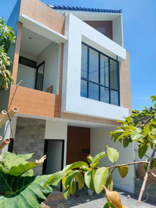 Dijual Townhouse Siap Huni Strategis di Lubang Buaya Jakarta Timur