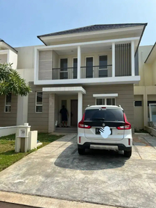 Disewakan Rumah Baru di Suvarna Sutera Tangerang (40jt per tahun)