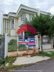 Disewakan Rumah di Jalan Mandalawangi