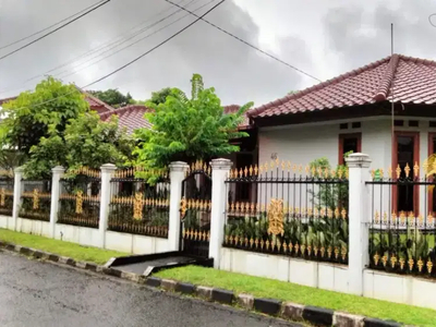 Jual cepat rumah asri, terawat, strategis di komplek Pulo Armin Bogor