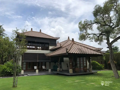 Private a Beautifull Villa For Sale, in Jimbaran Kuta Badung