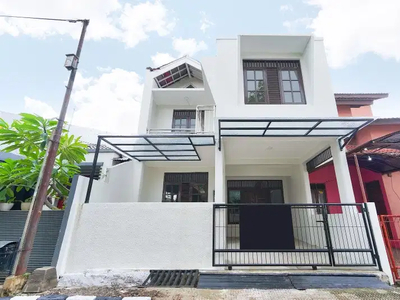 Rumah 2 lantai ada balkon dekat mall Bintaro KRL tol Ciputat J-11956