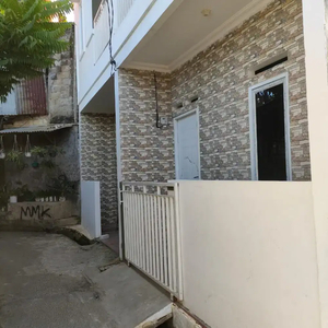 Rumah 2 lantai akses mudah harga murah dekat kampus unindra Condet
