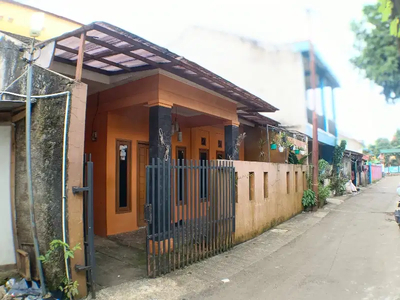 Rumah 2 Lantai Strategis di Bojongkerta Bogor Selatan