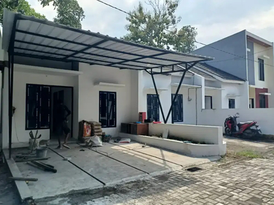 Rumah baru siap huni dekat SD sang timur pedurungan