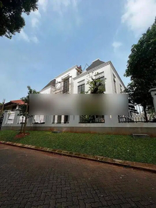 Rumah di Pondok Indah Jakarta Selatan Mewah