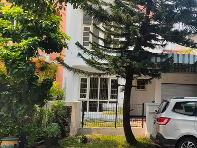 Rumah dijual Villa Valensia 4 kamar Surabaya Barat