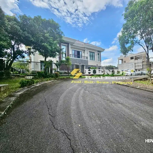 rumah 2.5 lantai butuh renovasi di BUKIT INDAH SUKAJADI Batam Centre