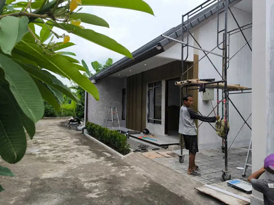 Rumah mewah dijual di jalan LPMP Kalasan Sleman Yogyakarta