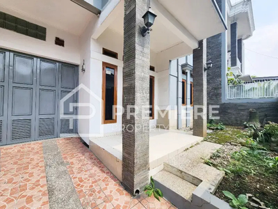 Rumah minimalis di Area sayap Turangga