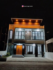 Rumah Model Kontemporer Di Jalan Kaliurang Km 13