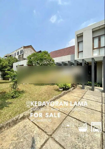 Rumah Modern di Komplek Elit Kebayoran Tanah Luas 1.500 M2