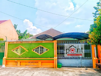 Rumah second luas dan strategis di Surakarta