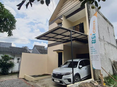 Rumah Siap Huni 2 Lantai dengan Lokasi Strategis di lubangbuaya