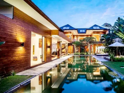 4 Bedrooms villa in peti tenget Bali for sale