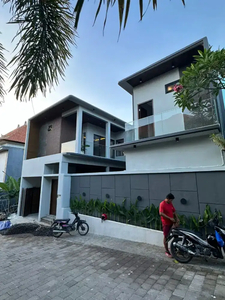 BRAND NEW RUMAH MEWAH GATSU BARAT DENPASAR