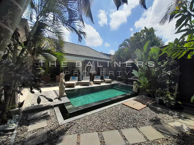 CAPTIVATING VILLA IN CANGGU: A FUSION OF MODERN COMFORT AND NATURE'S