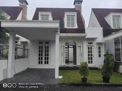 DIJUAL RUMAH BAGUS BANGUNAN BARU MODEL KLASIK PURWOKERTO UTARA