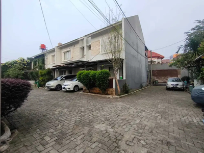 Dijual Rumah Di Dalam Cluster Town House Jatiwaringin Bekasi