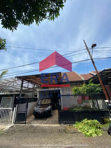 Dijual Rumah di Jalan Teluk Pacitan Malang