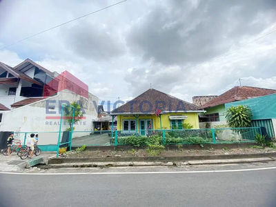 Dijual Rumah Luas, Lokasi Stategis Dekat SPBU CIliwung, Kampus Malang