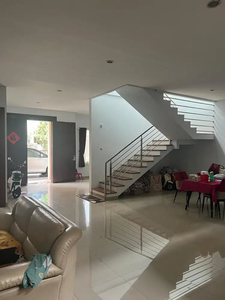 Dijual Rumah Luxury nyaman di Singgasana Pradana