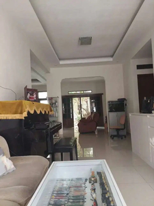 Dijual Rumah Semi Furnished Siap Huni di Villa Bintaro Indah