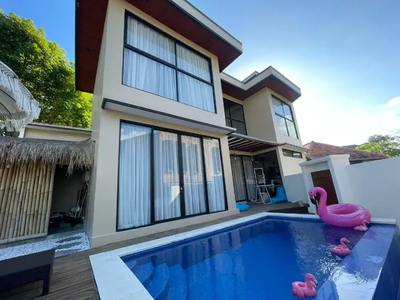 Dijual villa lantai dua, lokasi pererenan, canggu