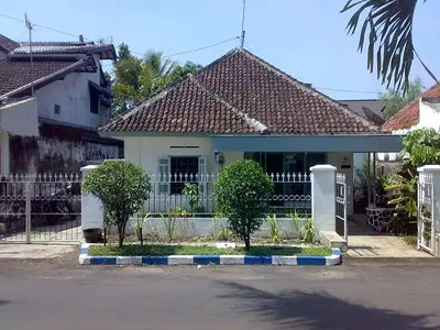Dikontrakkan Disewakan Rumah 3 Kamar di Kawasan Jalan Ciliwung Malang