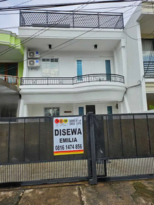 Disewa Rumah di Pelepah Elok Kelapa Gading