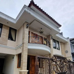 Rumah Mewah Disewakan Furnished di Bintaro Jaya Sektor 9
